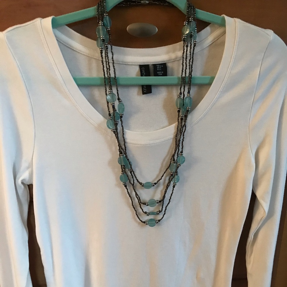 Beaded multi-string neckace